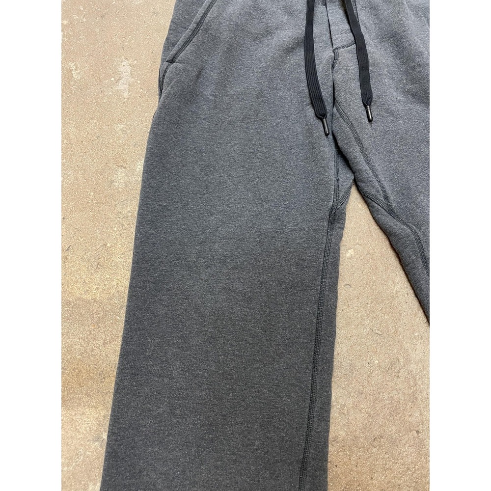 Lululemon Sweatpants Mens Medium Charcoal Gray Fleece Lined Drawstring Open Hem - Picture 2 of 16